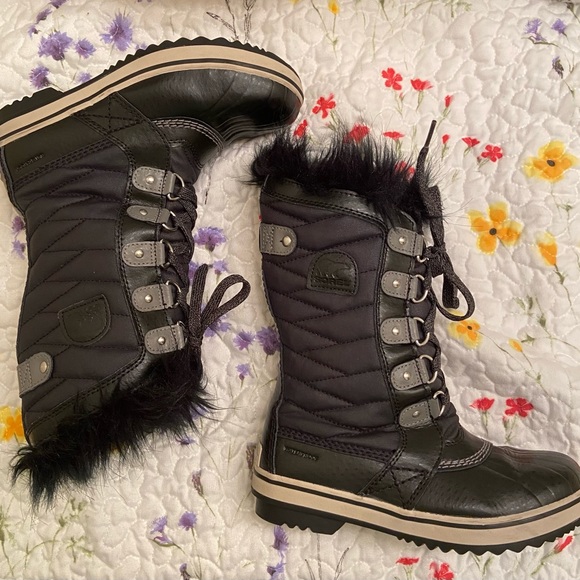 NWOT Sorel Tofino ll Boots Unisex Boy Girl SZ 3 Faux Fur Waterproof Cold Weather - Picture 12 of 14